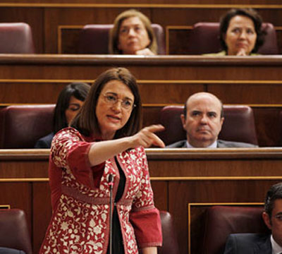 Noticia de Politica 24h: Rajoy debe retirar el decreto de becas y la LOMCE y devolver al ministro de Educacin a las tertulias de donde nunca debi salir