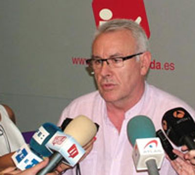 Noticia de Politica 24h: Cayo Lara pide la comparecencia del Director del CNI para explicar el inmenso desbarajuste sobre el pederasta indultado