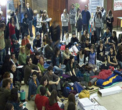 Noticia de Politica 24h: Con la lucha estudiantil S SE PUEDE!