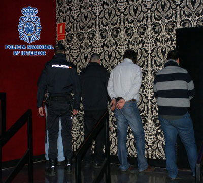 Noticia de Politica 24h: La Policía Nacional desarticula en Sevilla una organización dedicada al tráfico de drogas y a la trata de seres humanos