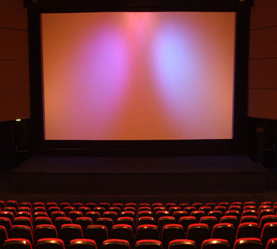 Noticia de Politica 24h: FACUA advierte de que ir al cine en fin de semana cuesta ya una media de 7,29 euros #tarifaplanacineYA